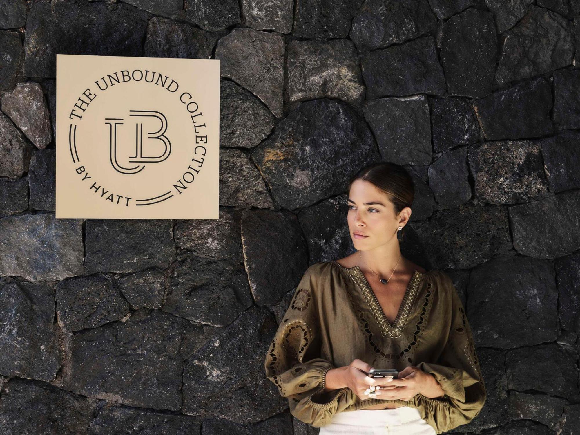Magma Resort Santorini, In The Unbound Collection By Hyatt Vourvoúlos エクステリア 写真